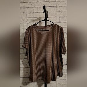 NWT Maurices 24/7 1X Brown and White Striped Top
